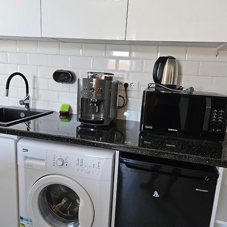 Apartament Dem Radulescu Langa Strand Râmnicu Vâlcea Exteriör bild