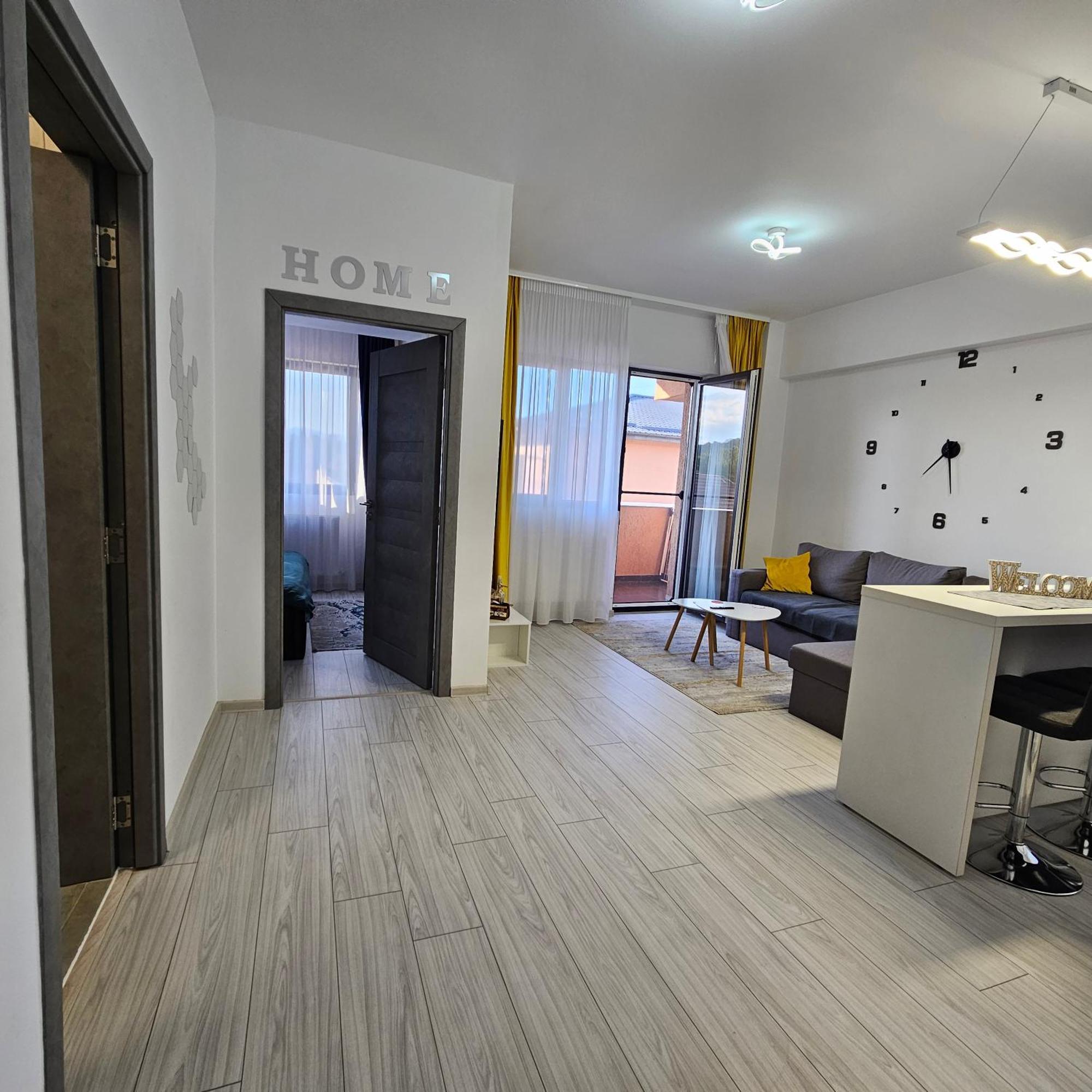 Apartament Dem Radulescu Langa Strand Râmnicu Vâlcea Exteriör bild